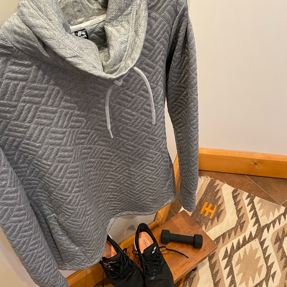Reebok Cowl Neck Quilted Sweatshirt M - Picture 7 of 11